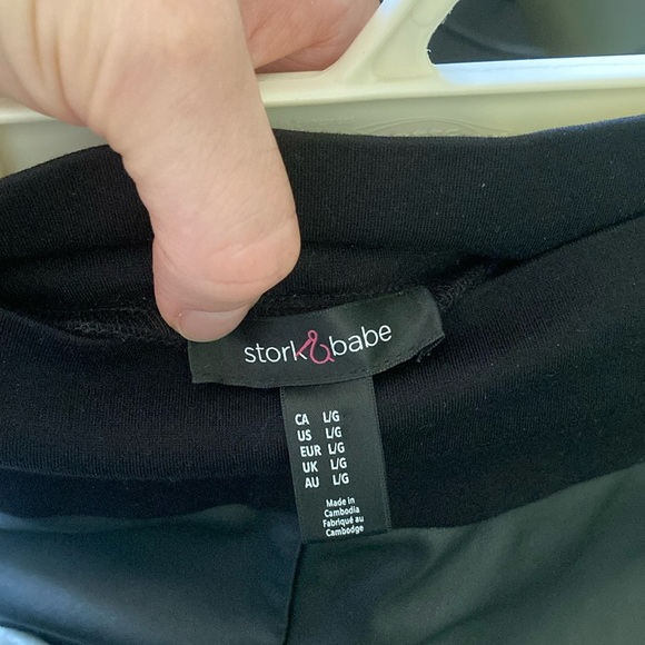 Stork&babe Sleek Black Maternity Skinny Pants - Picture 2 of 9